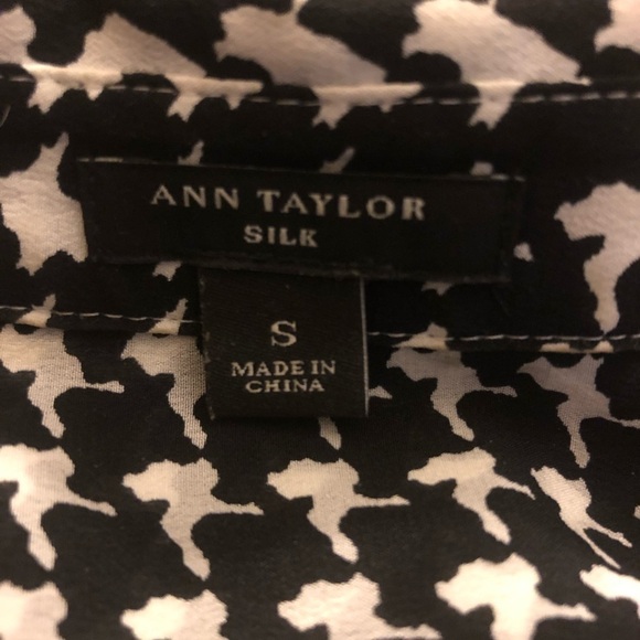 Ann Taylor Silk Abstract Houndstooth Button Up - Picture 2 of 2